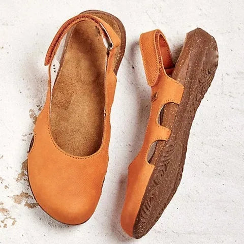 Women's Closed Toe Slingback Sandals – Cushioned Flat Sandals with Cutout Detail
