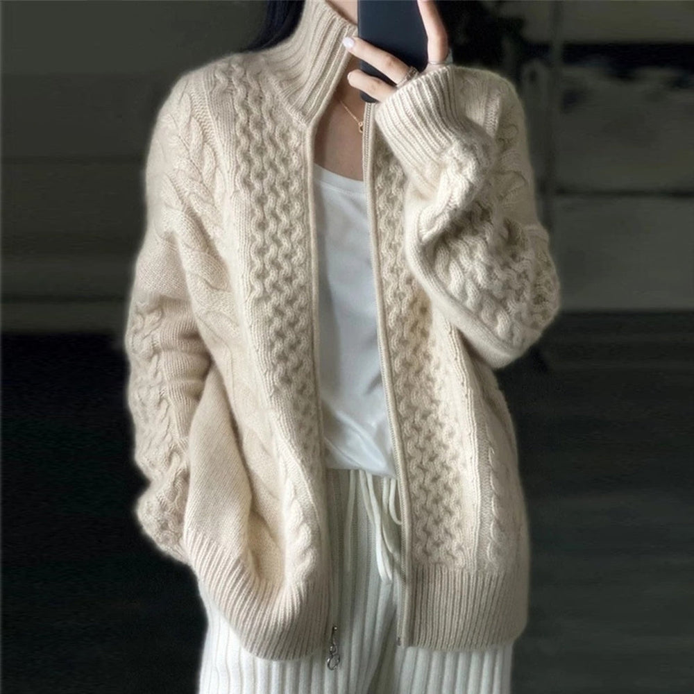 Cable Knit Zip-Up Cardigan – Chunky High-Neck Oversized Fit
