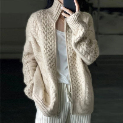 Cable Knit Zip-Up Cardigan – Chunky High-Neck Oversized Fit