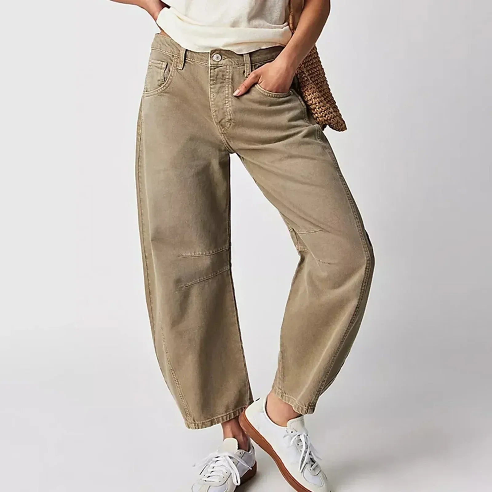 High-Waisted Barrel Leg Jeans – Relaxed Wide-Leg Denim