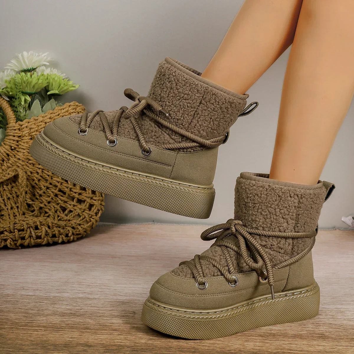 Sherpa Platform Ankle Boots – Women's Lace-Up Winter Boots