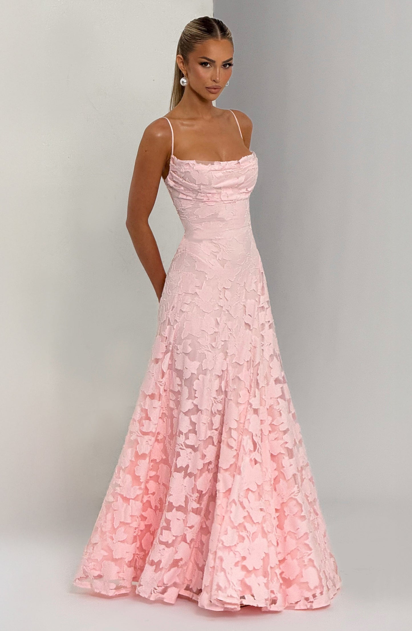 Floral Lace Maxi Dress – A-Line Spaghetti Strap Open Back Gown