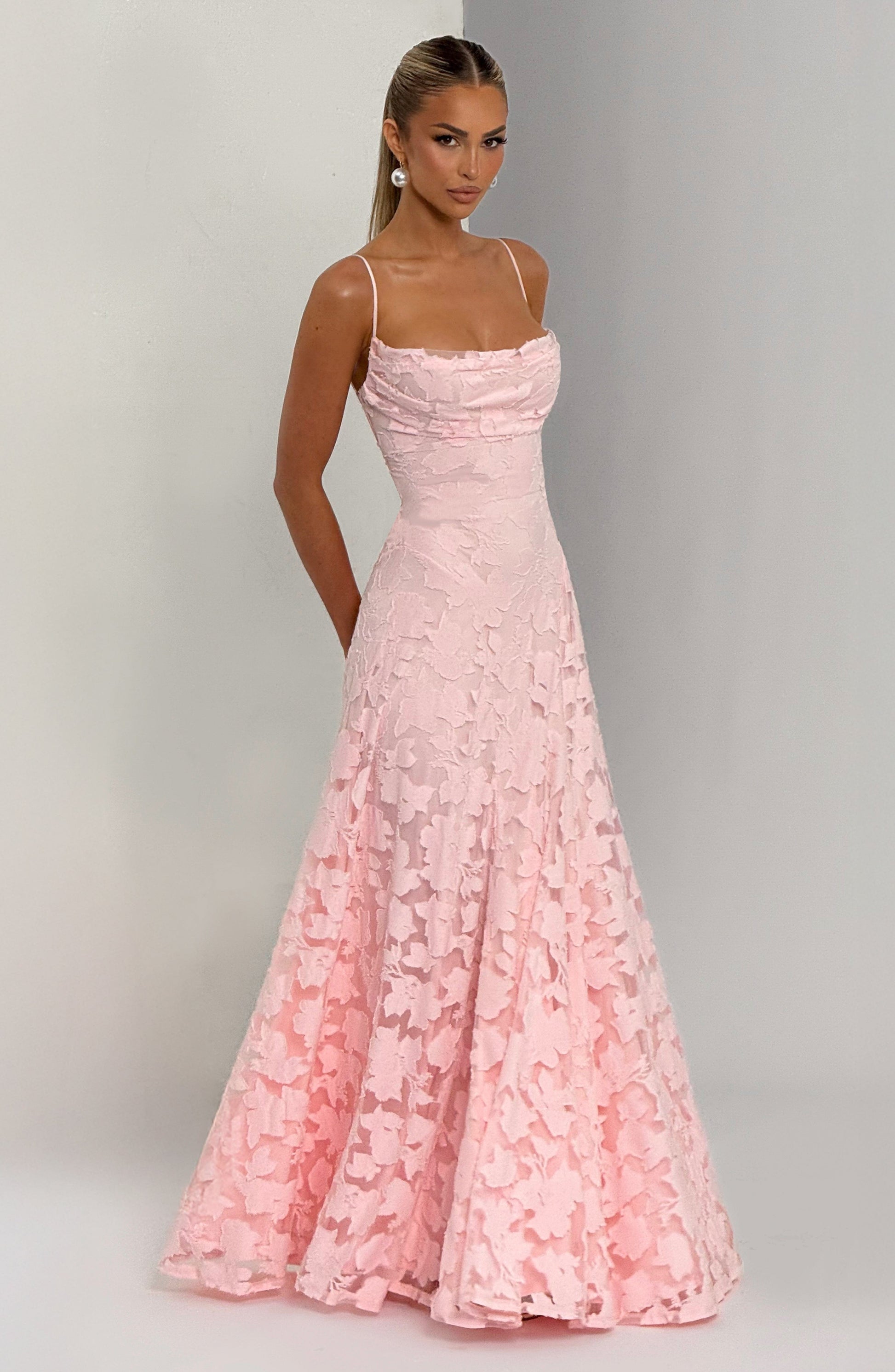 Floral Lace Maxi Dress – A-Line Spaghetti Strap Open Back Gown