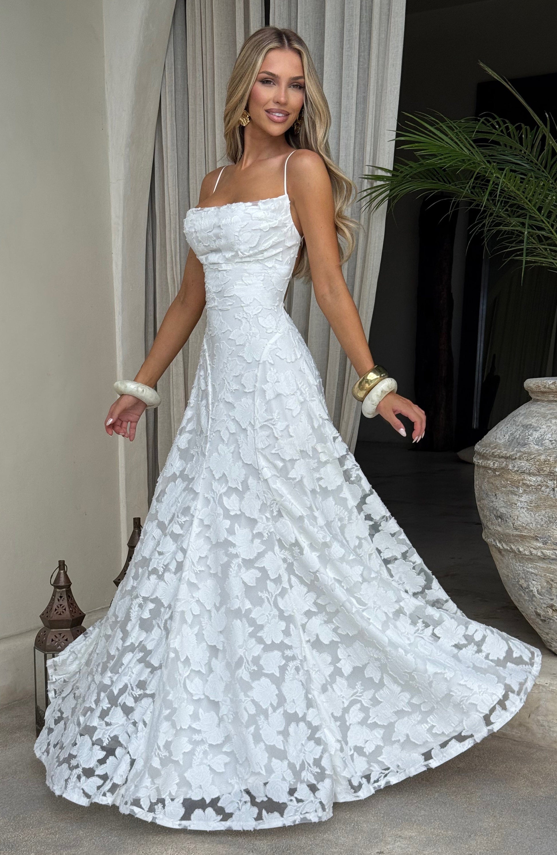 Floral Lace Maxi Dress – A-Line Spaghetti Strap Open Back Gown