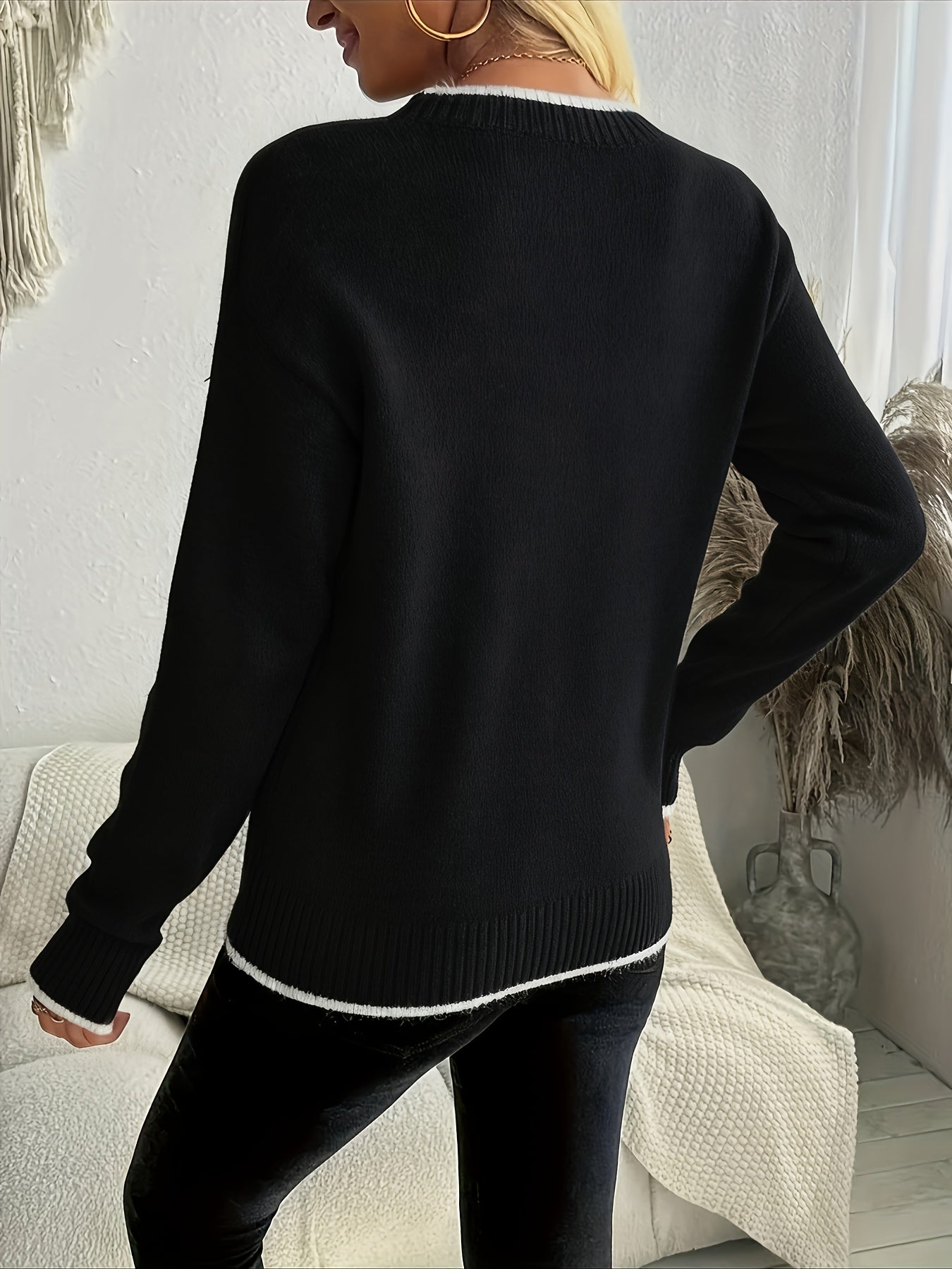 Snowflake Knit Christmas Sweater – Women's Crewneck Pullover