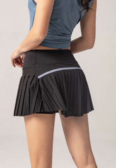 High-Waist Pleated Tennis Skirt – Built-In Shorts Side Pocket