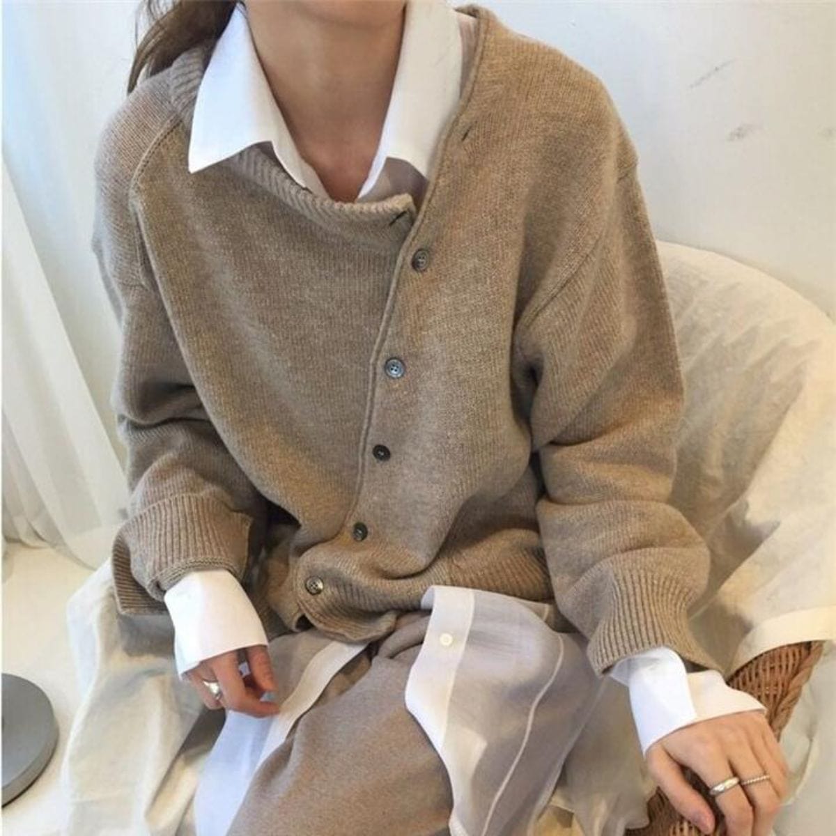 Oversized Button-Front Knit Cardigan – Long Sleeve Ribbed Layering Sweater