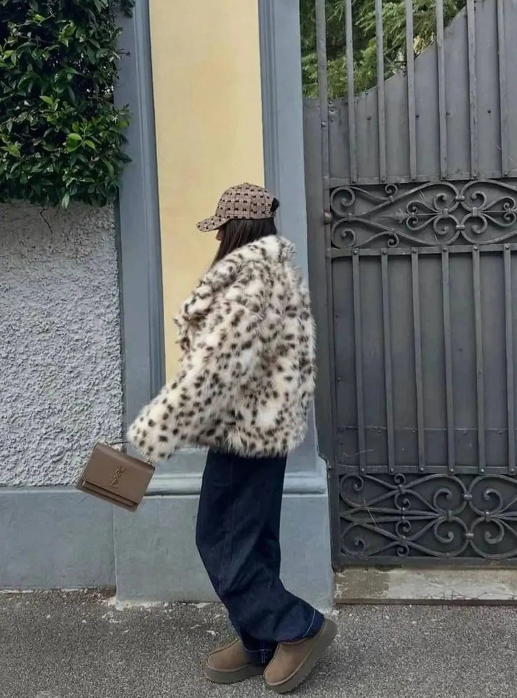Leopard Print Faux Fur Cropped Jacket – Long Sleeve Statement Outerwear