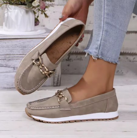 Platform Slip-On Loafers – Gold Chain Detail Cushioned Everyday Shoe